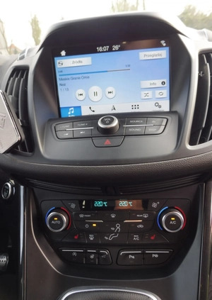 Ford Kuga cena 60900 przebieg: 174500, rok produkcji 2017 z Oborniki małe 172